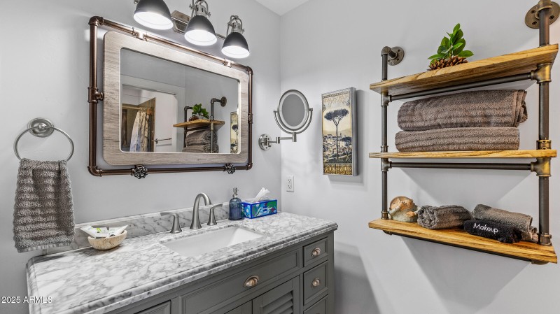 303 W Juniper Ave-76