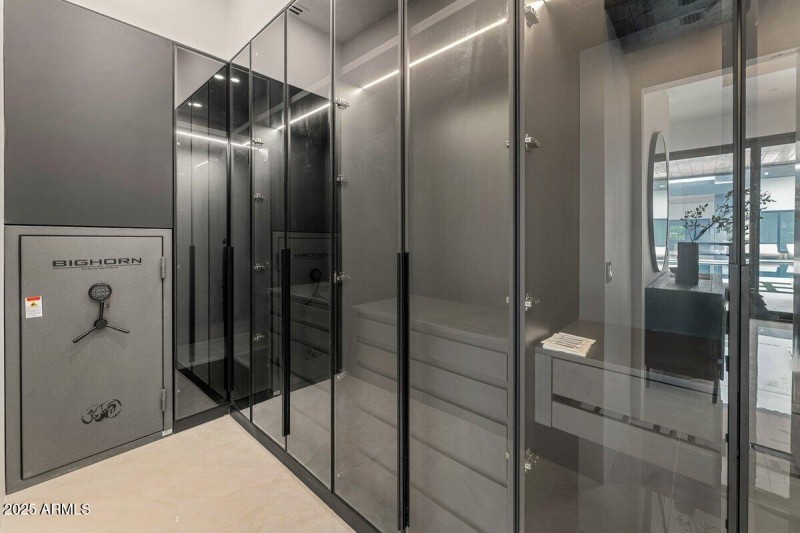 Guest House Master Closet