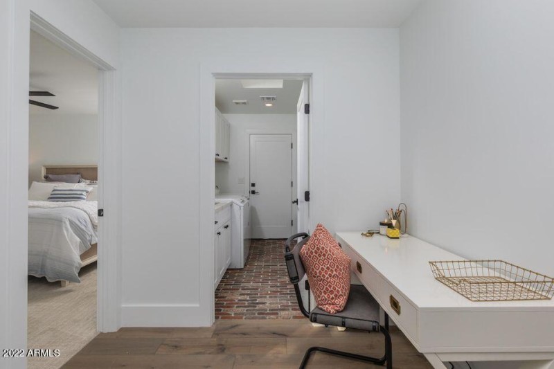 20200407223712950291000000-o