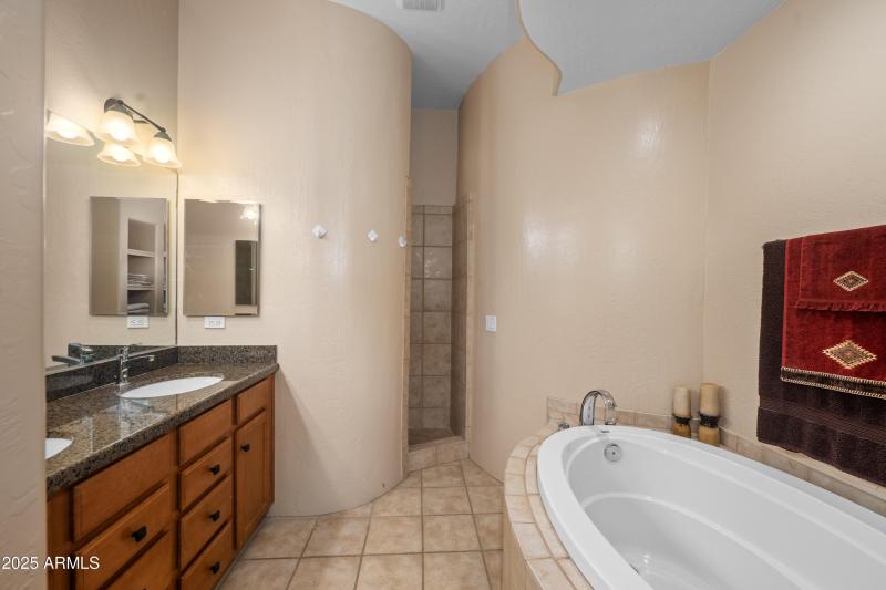 5370-S-Desert-Dawn-Dr-Unit-72-29