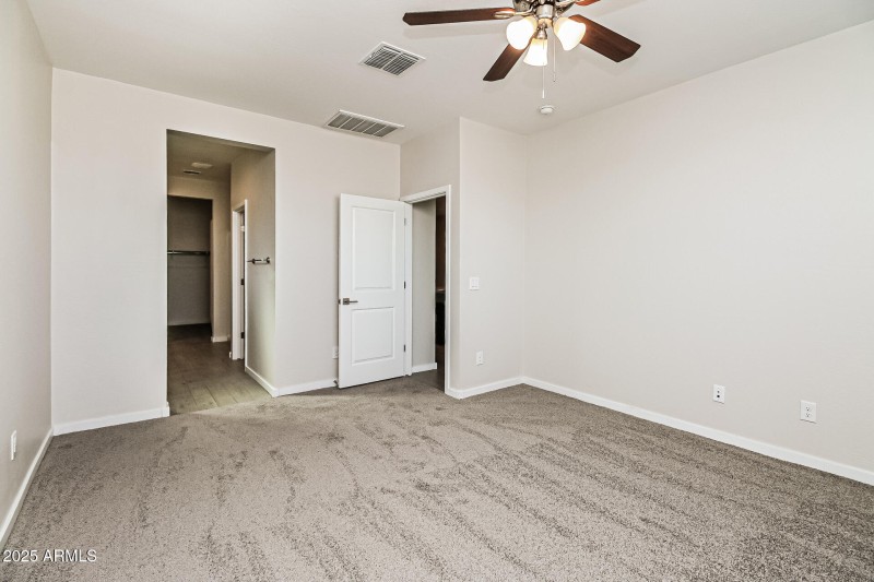 012-photo-main-bedroom-14849869