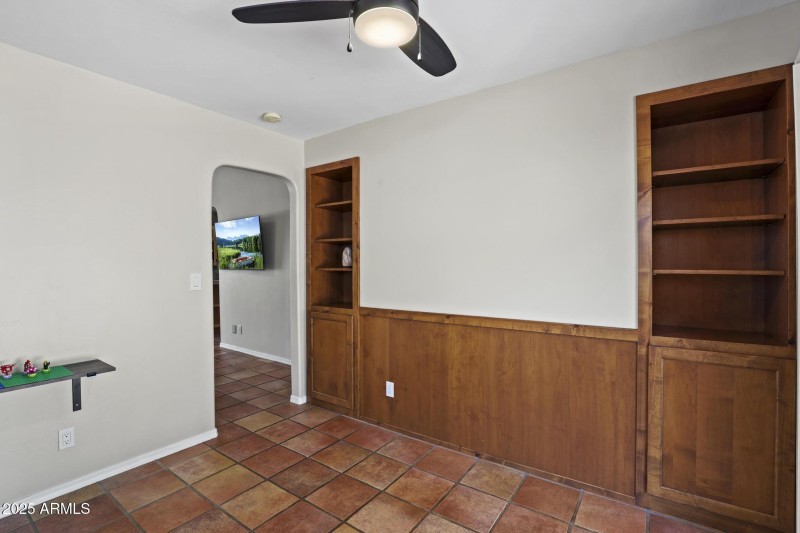 511 N Hemlock Circle Home Office 2