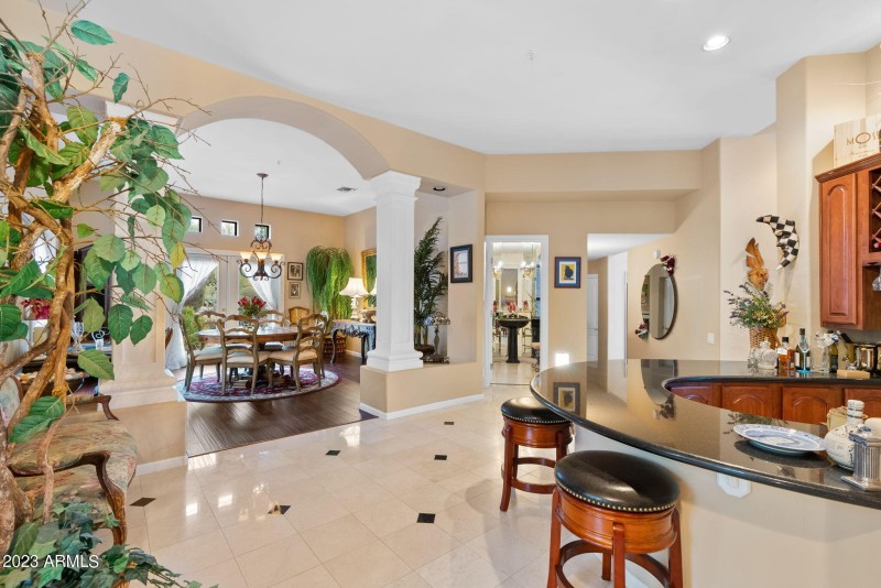 Formal dining and bar