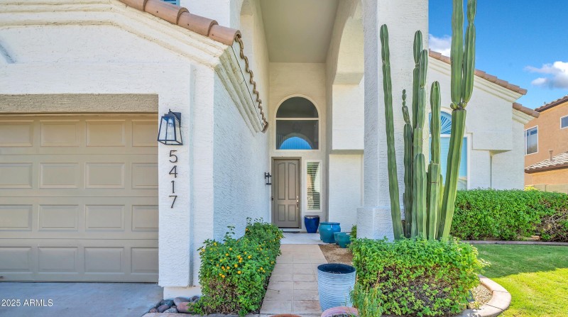 5417 E Anderson Dr-4