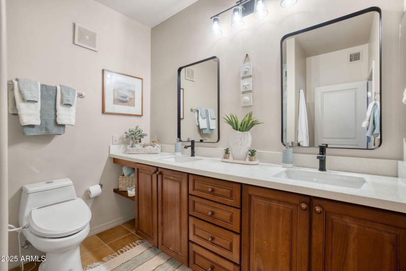 master bath 2 20660 N 40th St 2016 Phoen