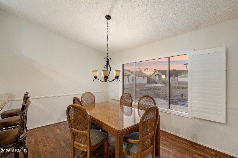 Breakfast Room/Dining