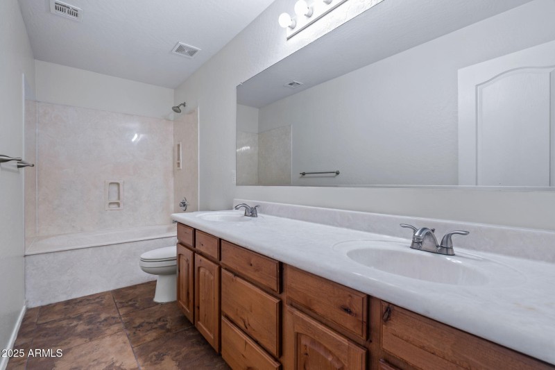 Hall Bath - Double Sinks
