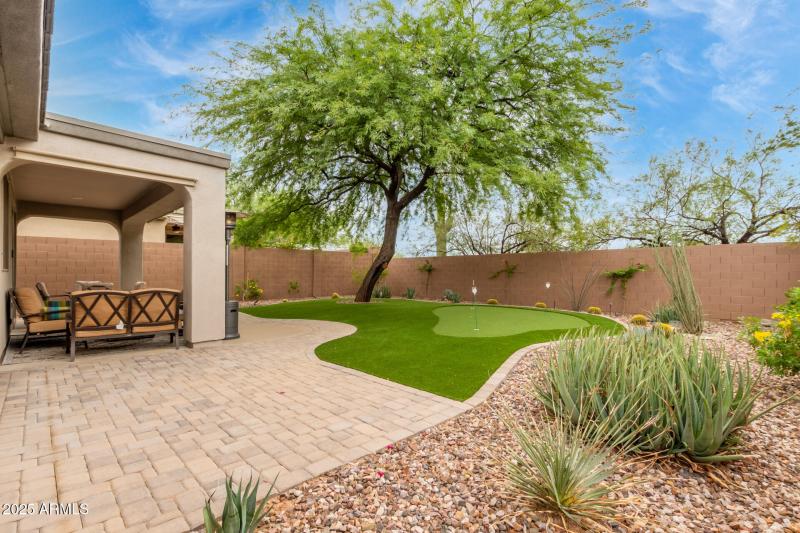 2951 W PLUM HOLLOW DR