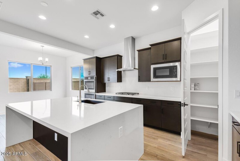 17807 W PASADENA Avenue - Ready Now!