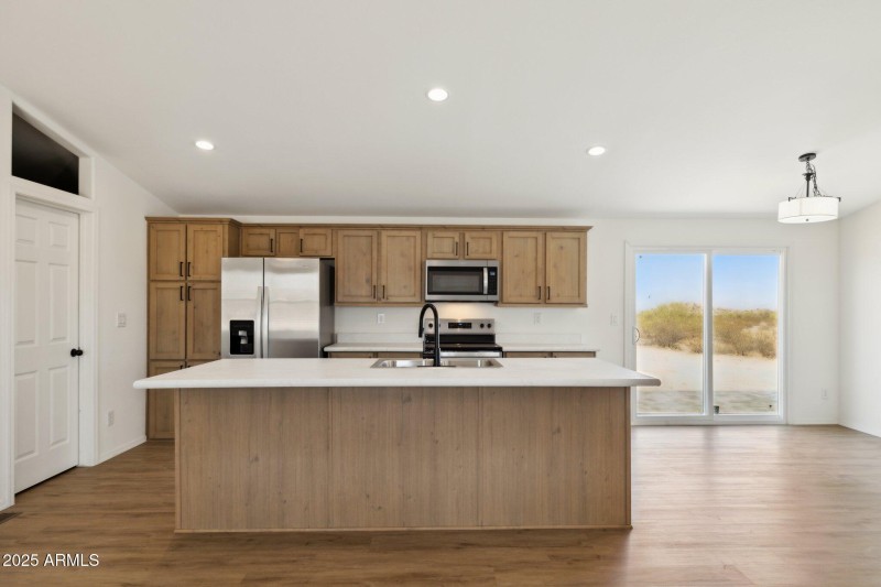 7-web-or-mls-51288-w-blue-jay-st