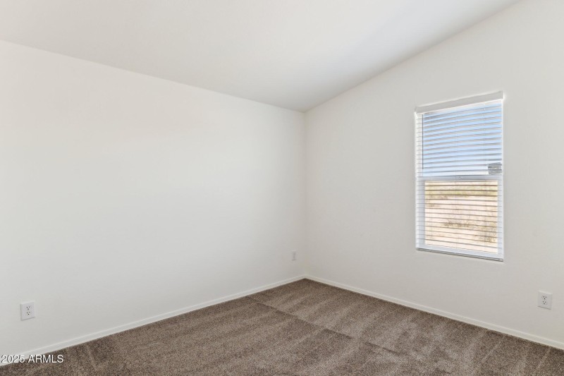 21-web-or-mls-51288-w-blue-jay-st