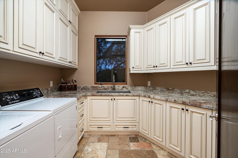 Beautiful Laundry room