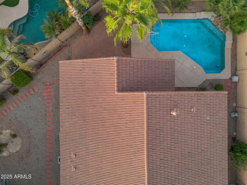 042_70-web-or-mls-dji_0681_184