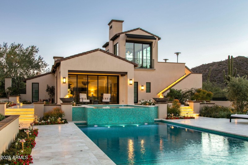 058_Guest House Exteriors