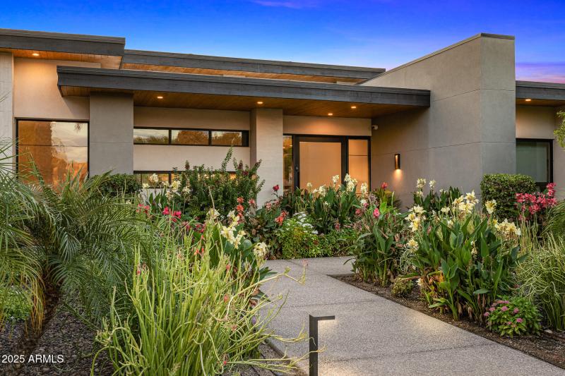 66front entrance pathway_twilight