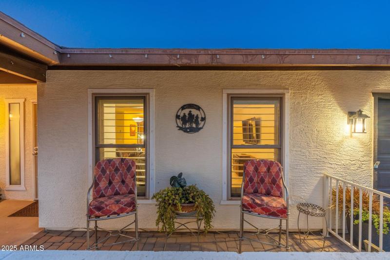 11138 W Hatcher Rd - 46