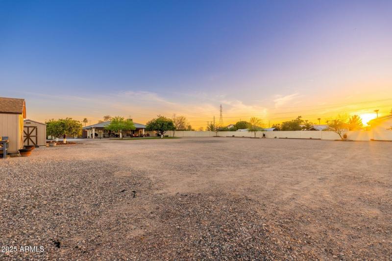 11138 W Hatcher Rd - 41