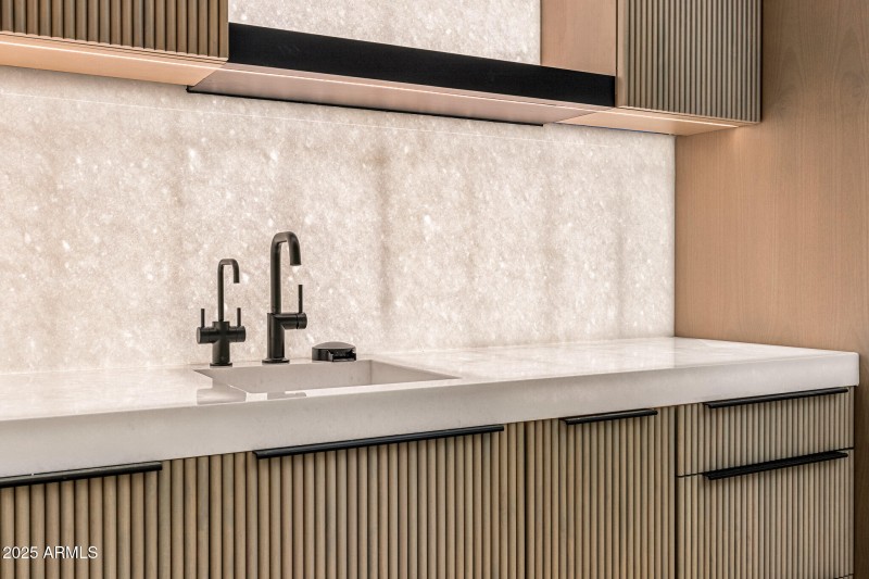 lower level entertainment bar2