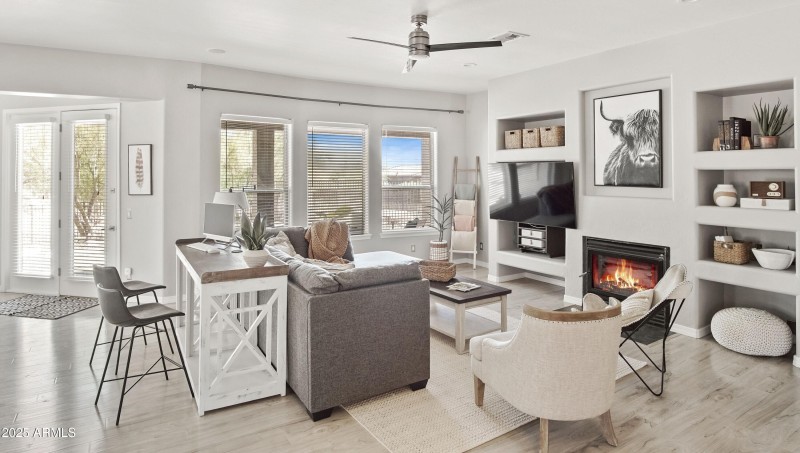 Great Room with Fireplace