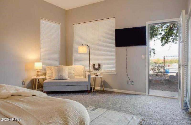 Primary Bedroom w Outdoor Access