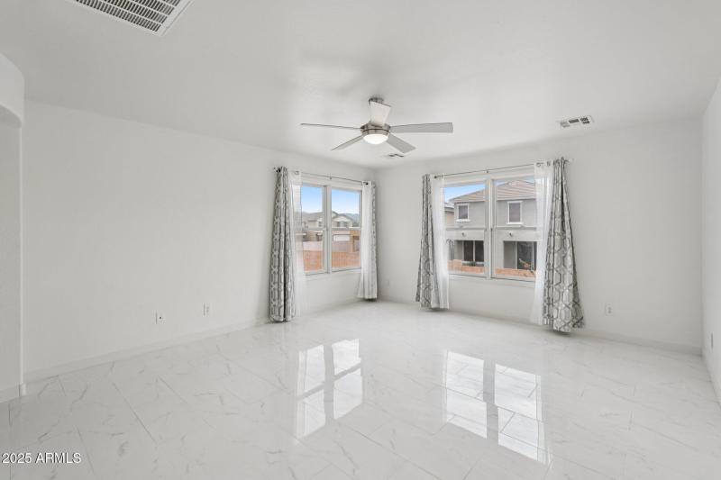 43-web-or-mls-N 292nd Ln-S1110-043