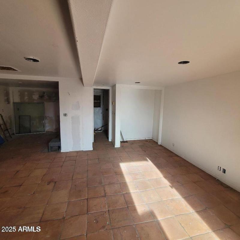 20250422030353585685000000-o