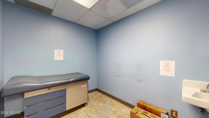 Medical-Building-Suite-305-04142024_1138