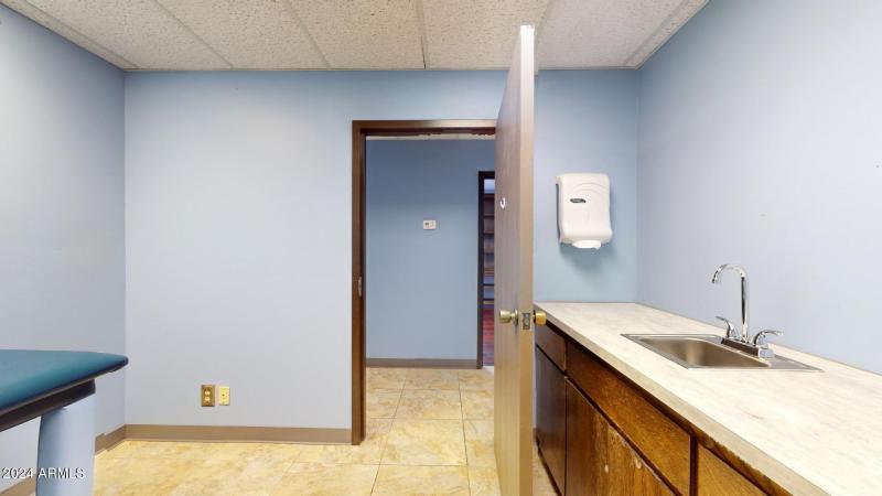 Medical-Building-Suite-305-04142024_1142