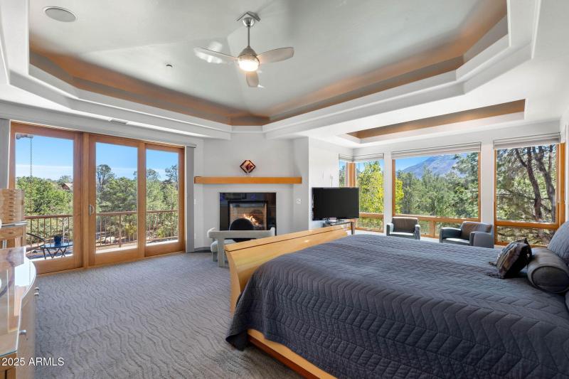 35-Primary Bedroom (1)