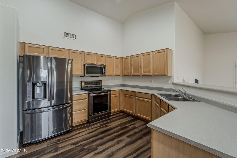 15-web-or-mls-Topeka-15