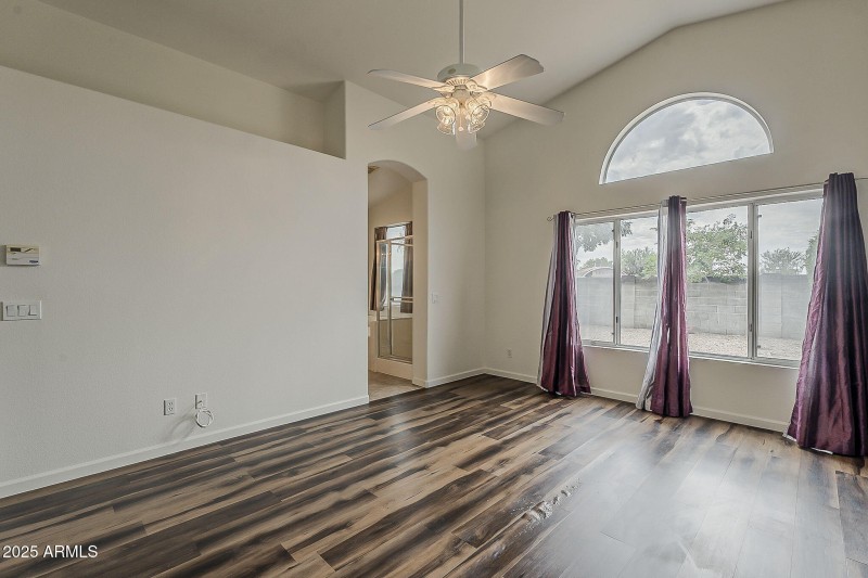 31-web-or-mls-Topeka-31