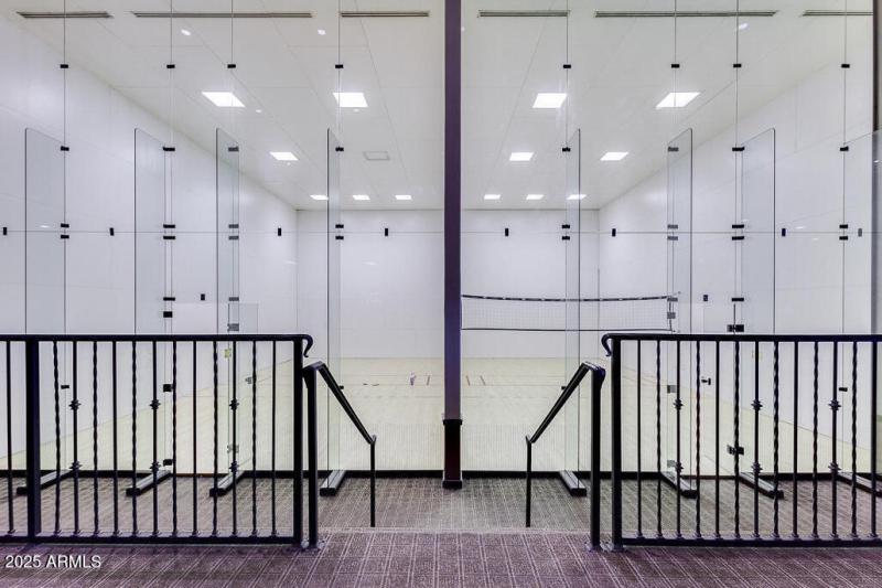 33 Community Racketball