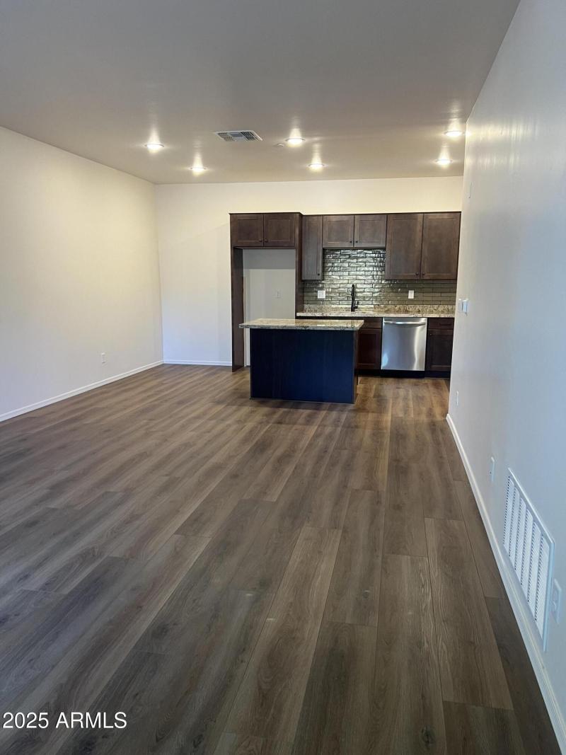 Kitchen / Living Room