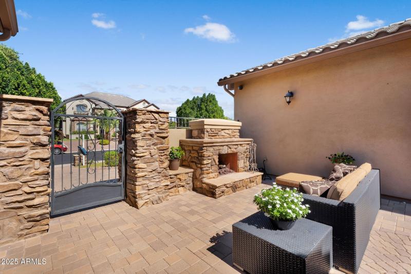 5-web-or-mls-Ivyglen-5