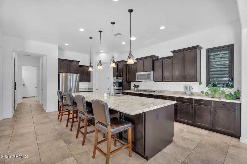 12-web-or-mls-Ivyglen-11