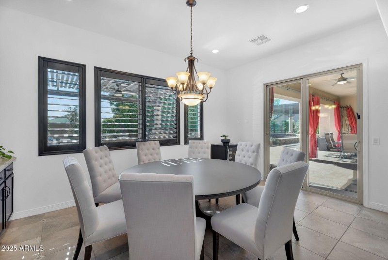 19-web-or-mls-Ivyglen-17