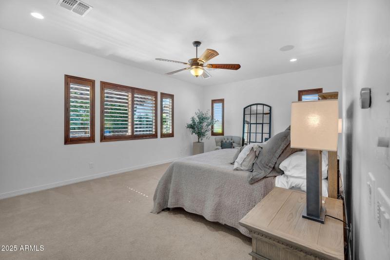 27-web-or-mls-Ivyglen-25