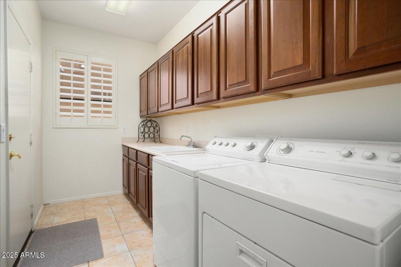 BIG Laundry Room with Cabinets!