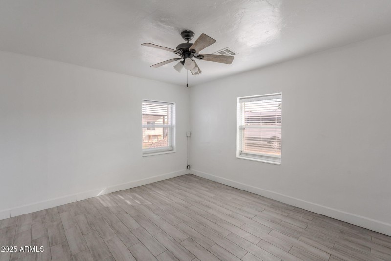 24-web-or-mls-Moreland-24