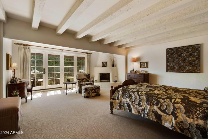 Owner Suite Sitting Area