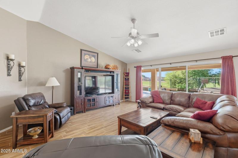 Vaulted Ceiling in Great Room