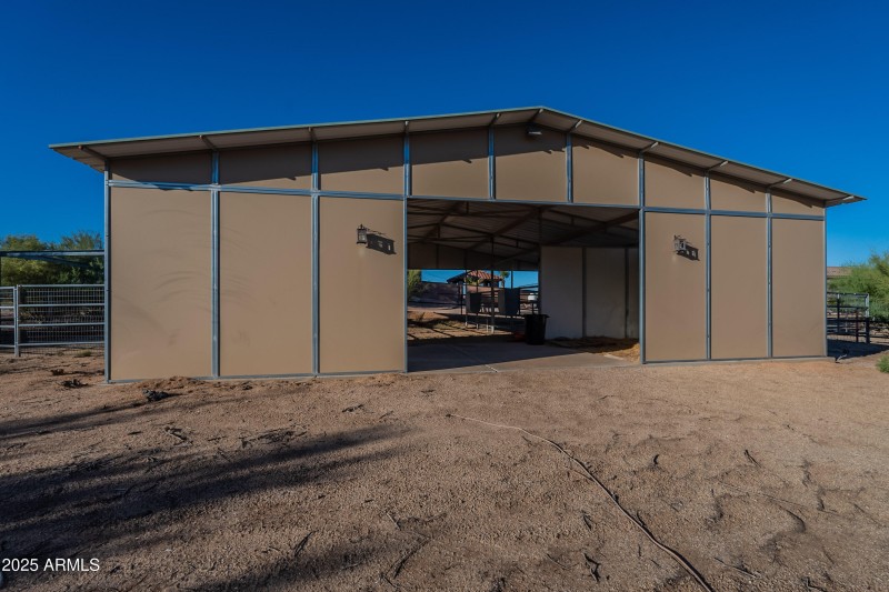 East Acces For Horses