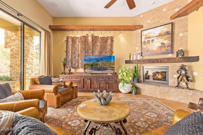 Summit Family Room 3