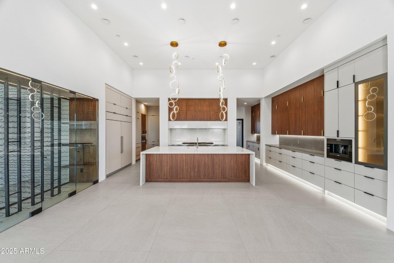 Great Room - Chef's Kitchen