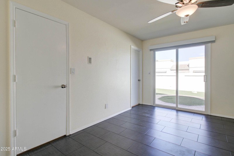 5134 E Edgemont Ave-22