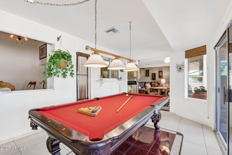 36_21610_N_Sunglow36_mls