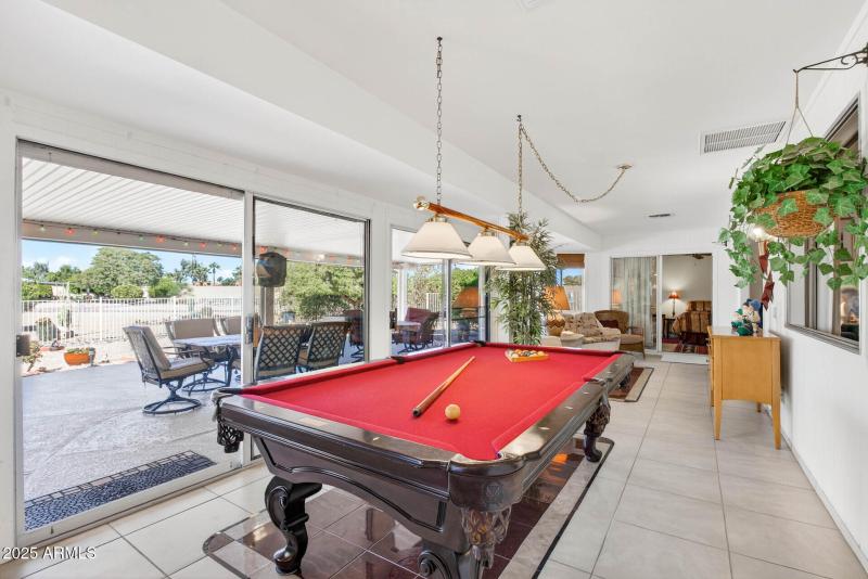 38_21610_N_Sunglow38_mls