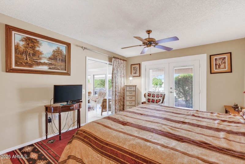 44_21610_N_Sunglow44_mls