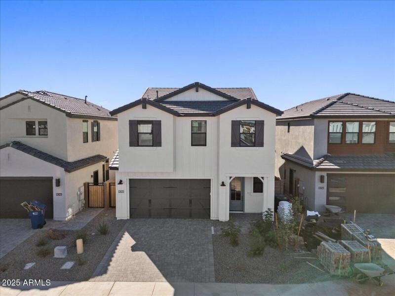 03-Aerial front of home