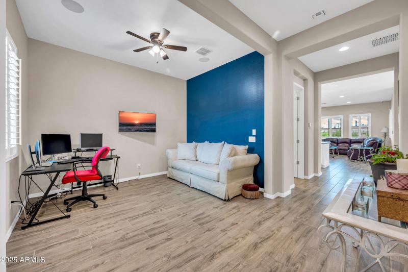 41553 W Springtime Rd-7